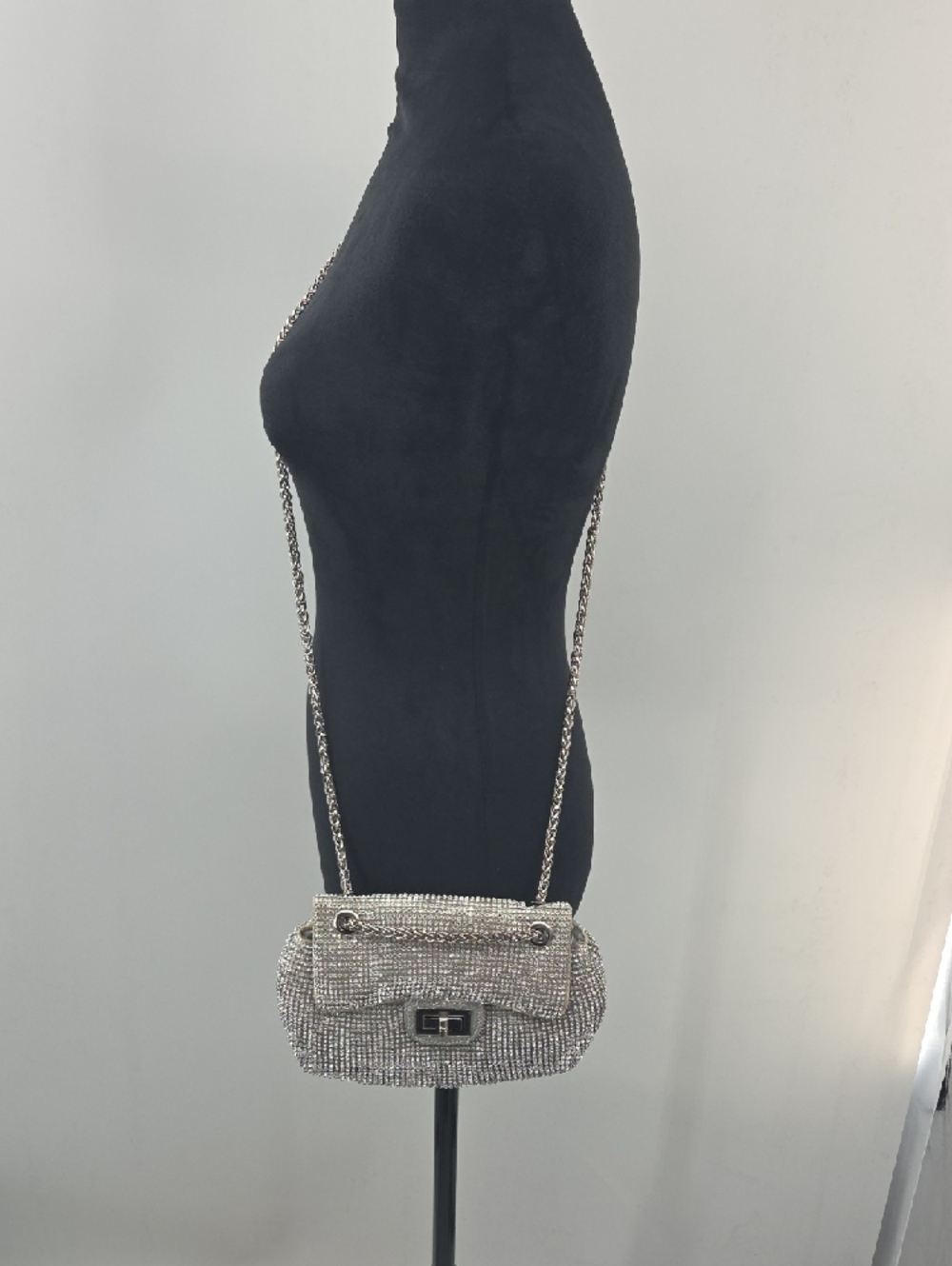 Silver Crystal Chain Shoulder Bag Or Cross Body Bag - Picture 3 of 16